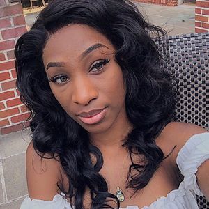 Meet your Posher, Brittney